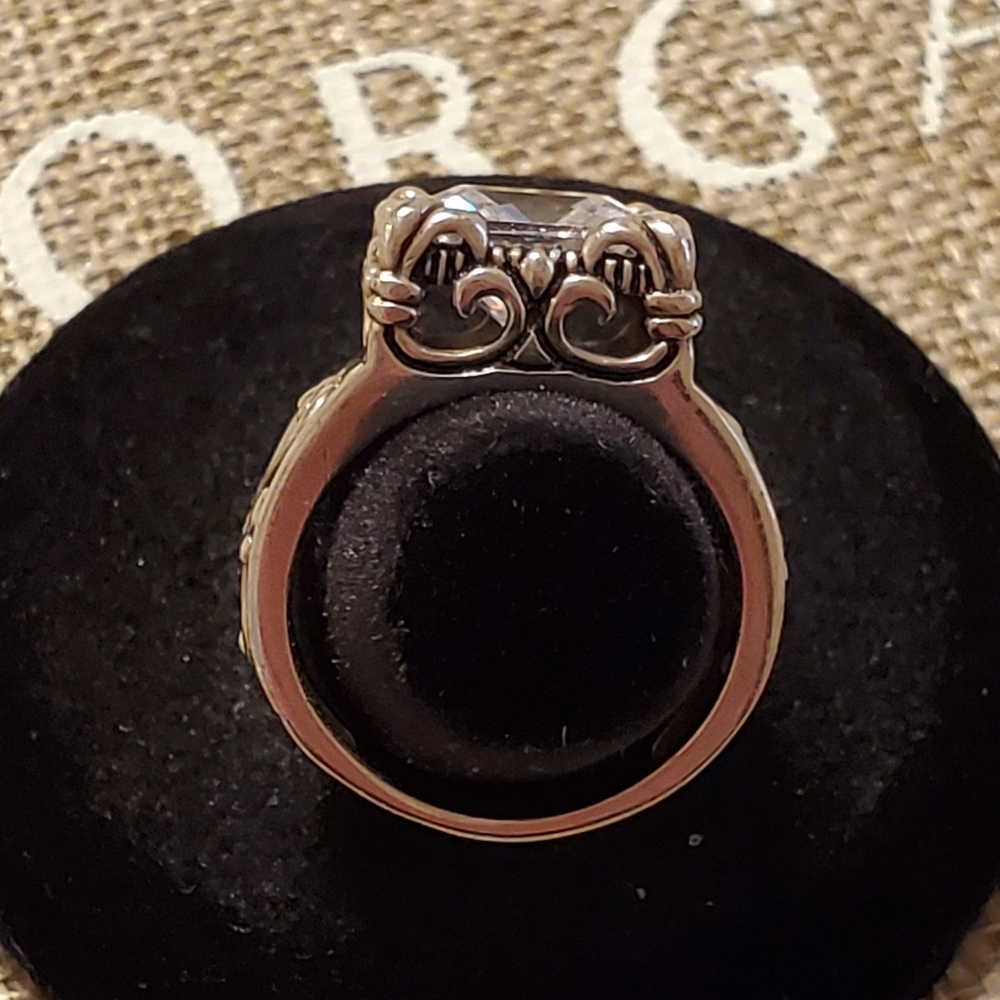 Silpada Sterling Silver Uptown Scrolled Ring - Picture 5 of 16